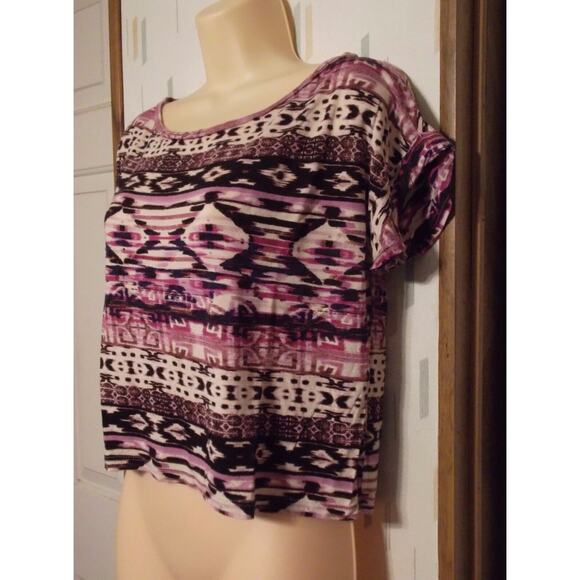 C & S Crop Top Women's M Multicolor Print Rayon Knit - Picture 3 of 7